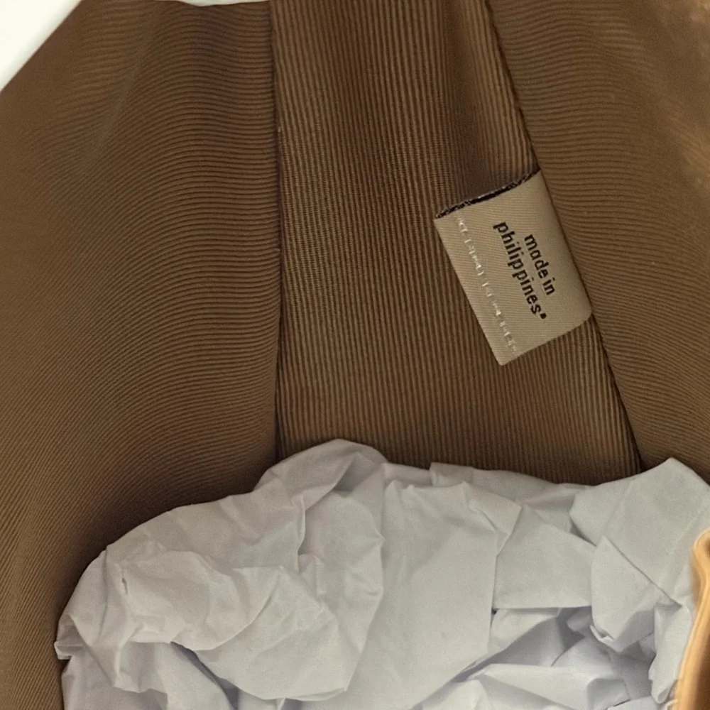 Coach Teri Shoulder Crossbody Bag In Signature Canvas/Tan/Brown CV933 NWT
